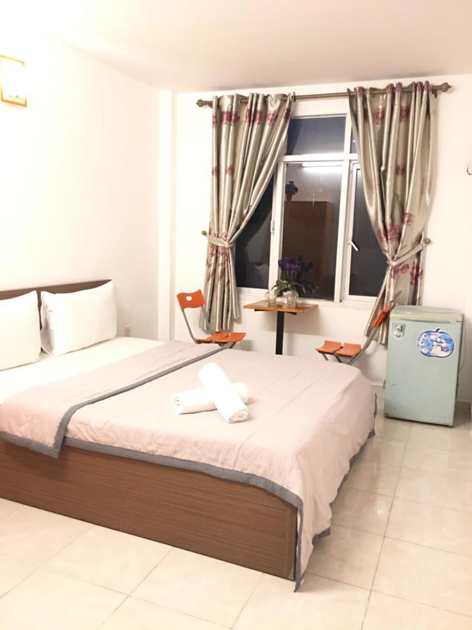 Thanhha Guesthouse At Bui Vien Walking Street Ho Si Minh-város Kültér fotó
