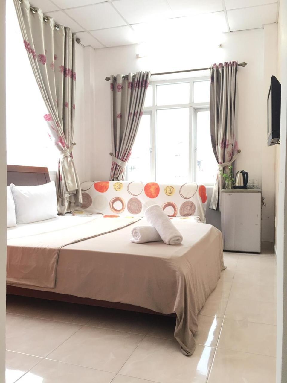 Thanhha Guesthouse At Bui Vien Walking Street Ho Si Minh-város Kültér fotó
