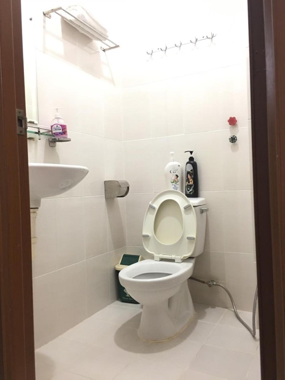 Thanhha Guesthouse At Bui Vien Walking Street Ho Si Minh-város Kültér fotó