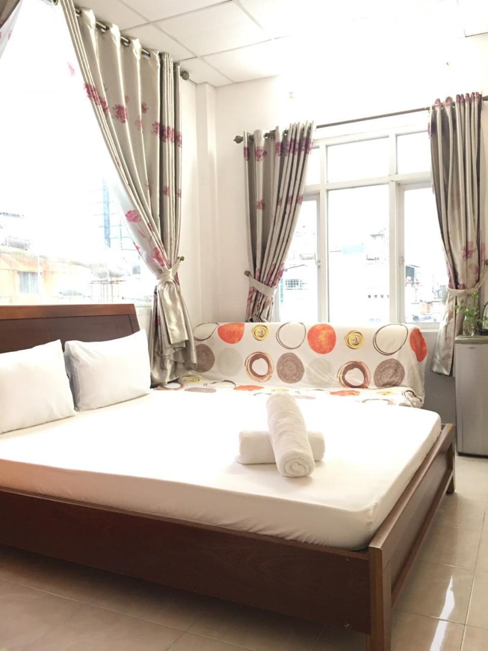 Thanhha Guesthouse At Bui Vien Walking Street Ho Si Minh-város Kültér fotó